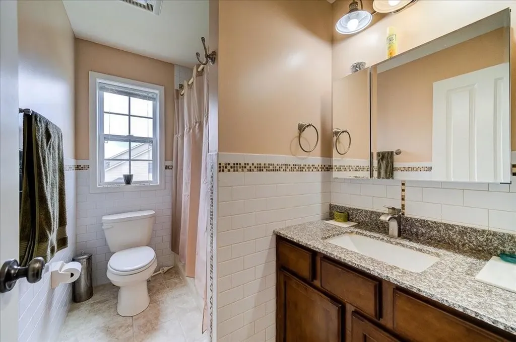 102 Stratford Drive Poughkeepsie NY 12603