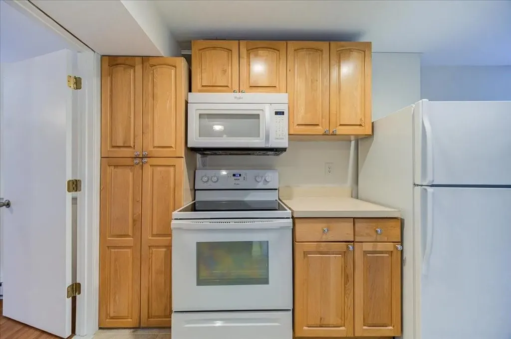 102 Stratford Drive Poughkeepsie NY 12603