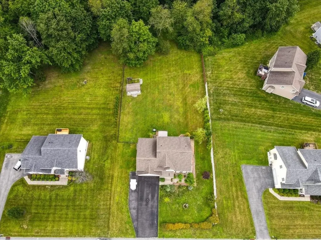 102 Stratford Drive Poughkeepsie NY 12603