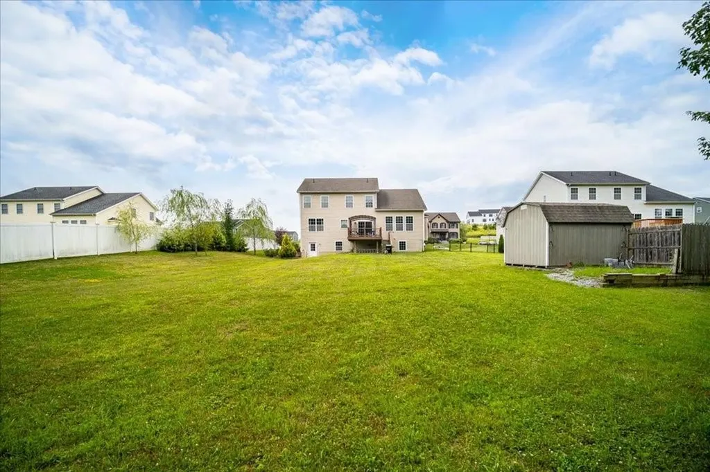 102 Stratford Drive Poughkeepsie NY 12603