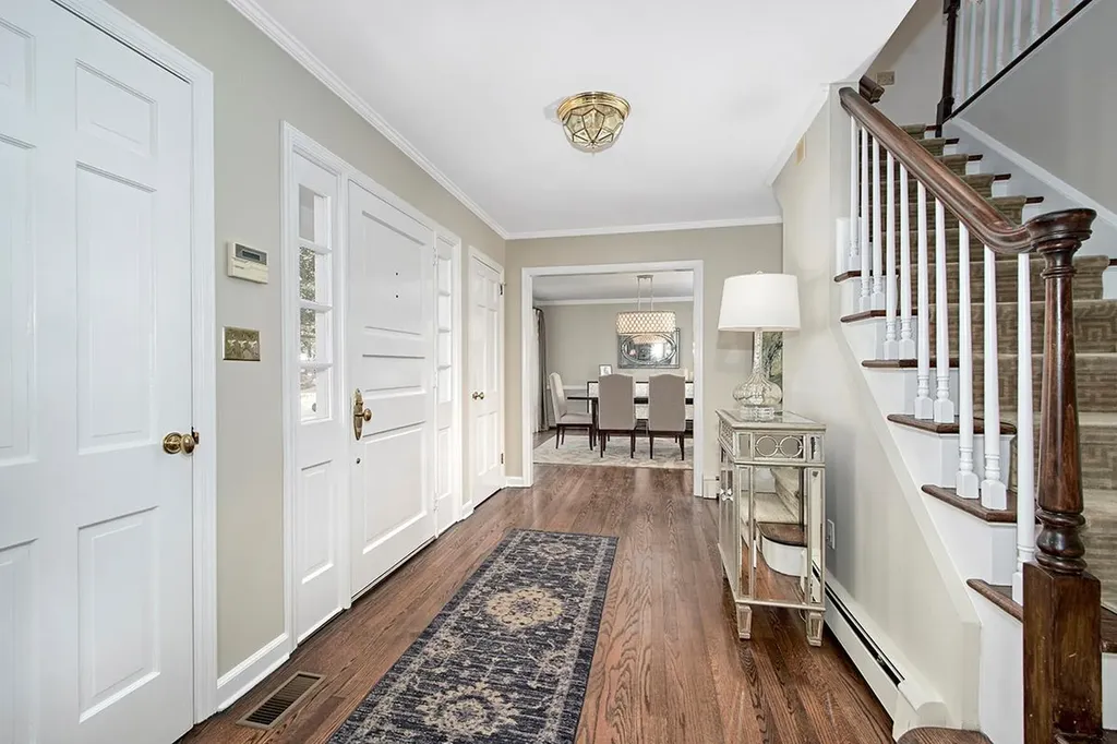 22 Mountain Peak Road Chappaqua NY 10514