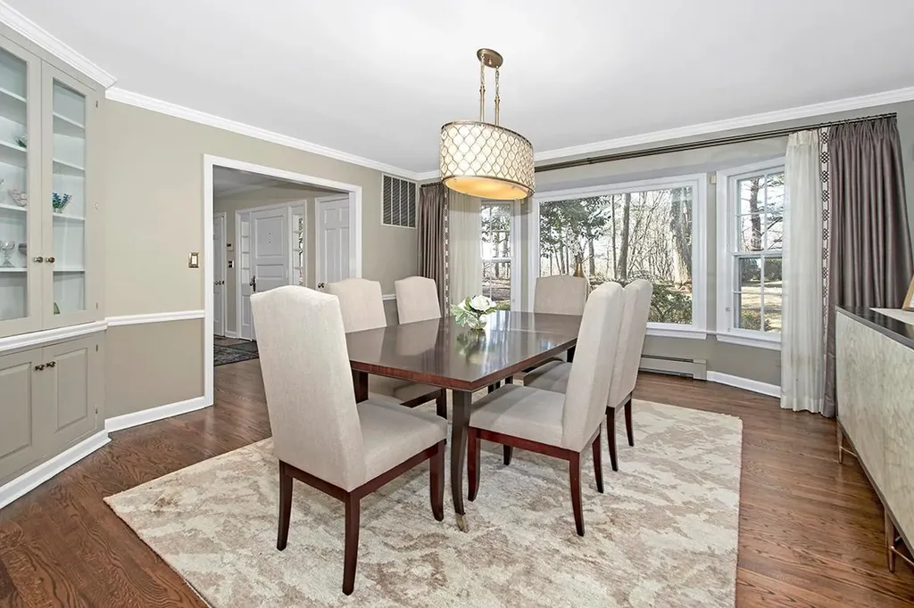 22 Mountain Peak Road Chappaqua NY 10514