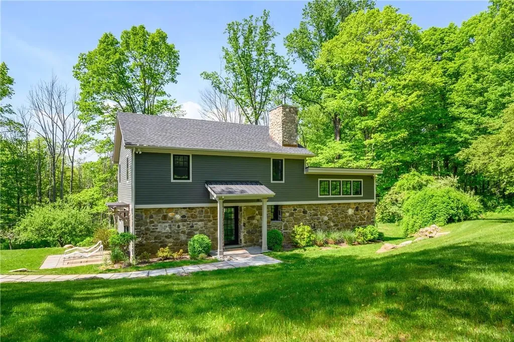 460 Birch Hill Road Patterson NY 12563
