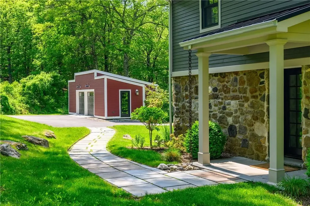 460 Birch Hill Road Patterson NY 12563