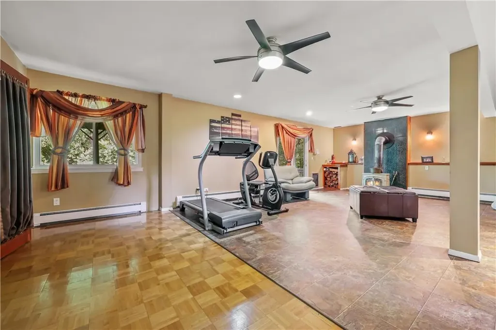 44 Crest Drive Mahopac NY 10541