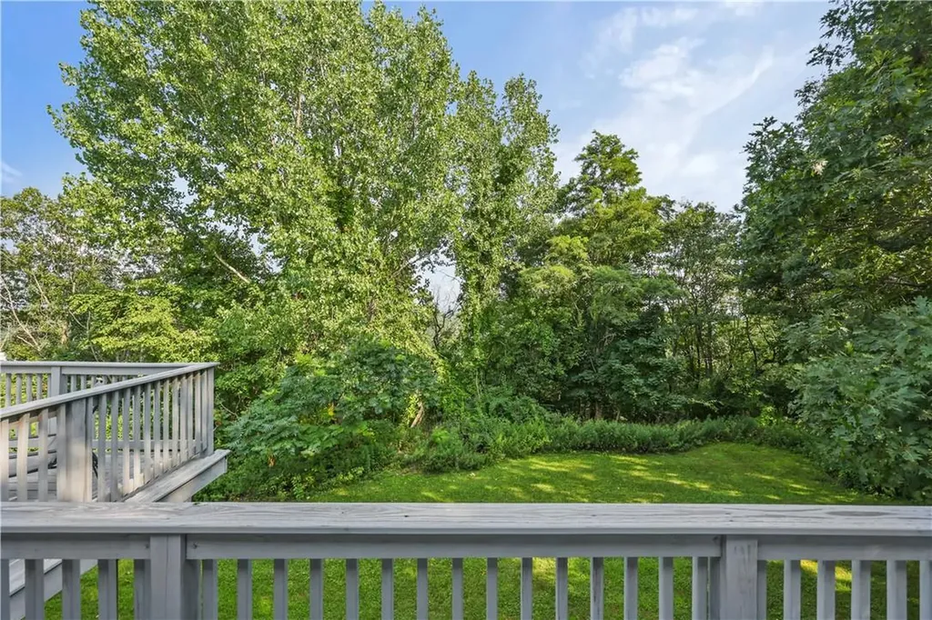44 Crest Drive Mahopac NY 10541