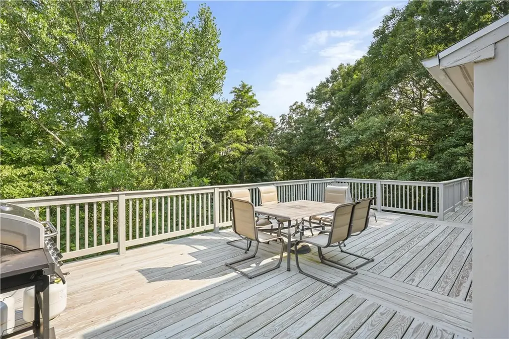 44 Crest Drive Mahopac NY 10541