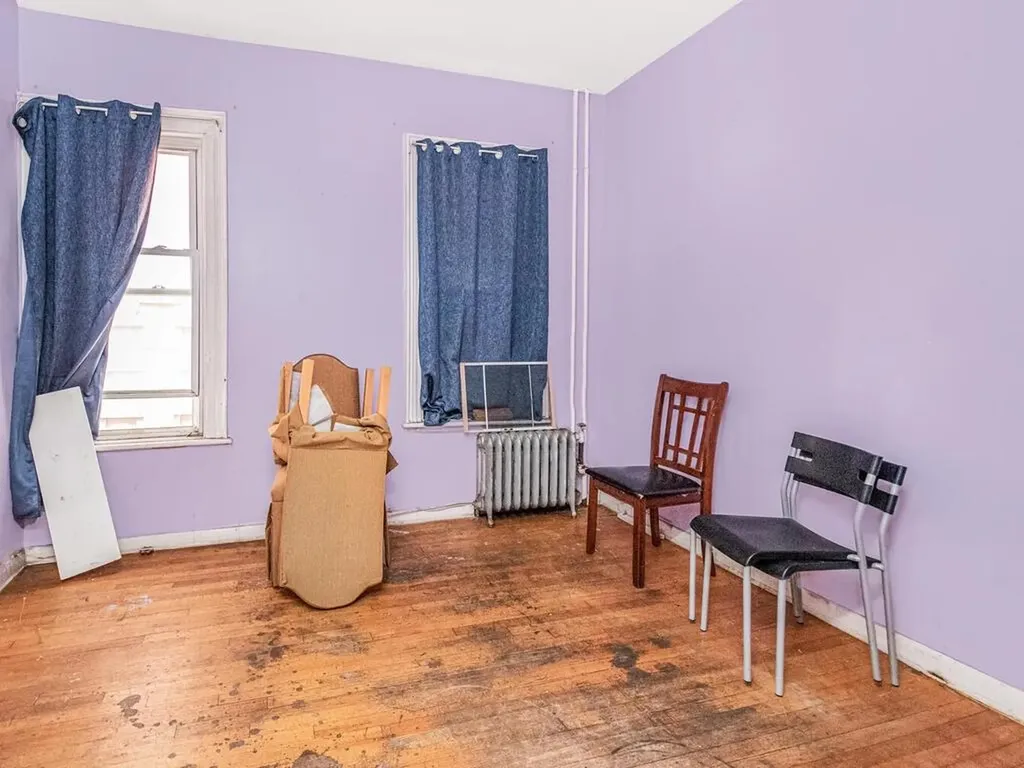 1827 Amethyst Street Bronx NY 10462