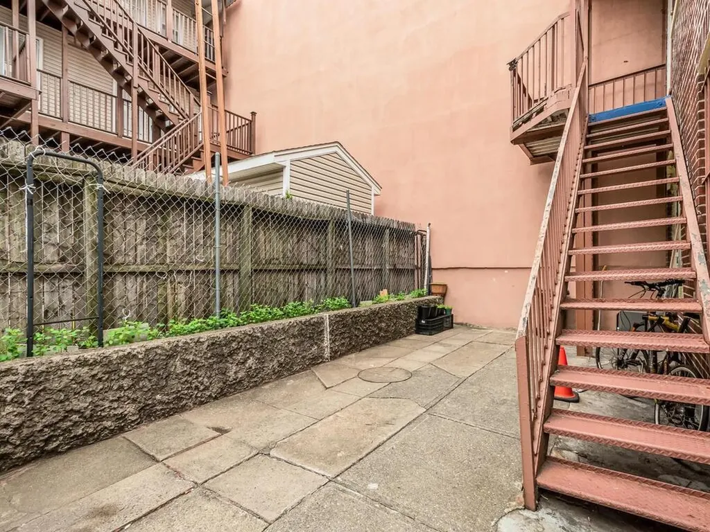 1827 Amethyst Street Bronx NY 10462