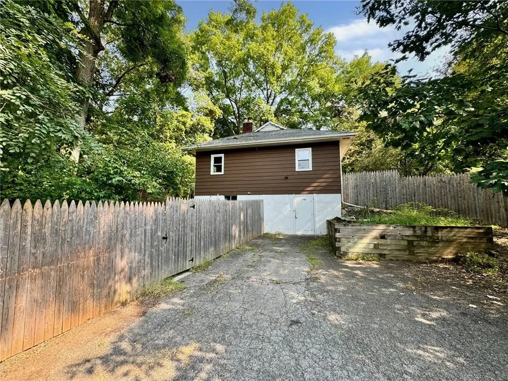 2184 South Road Poughkeepsie NY 12601