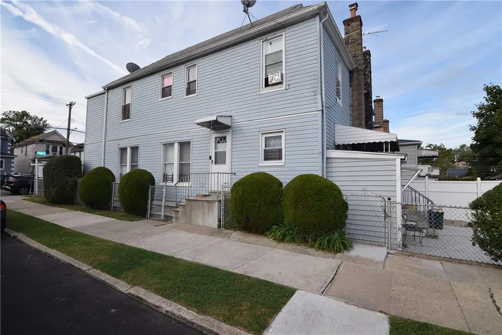 999 E 241st Street Bronx NY 10466