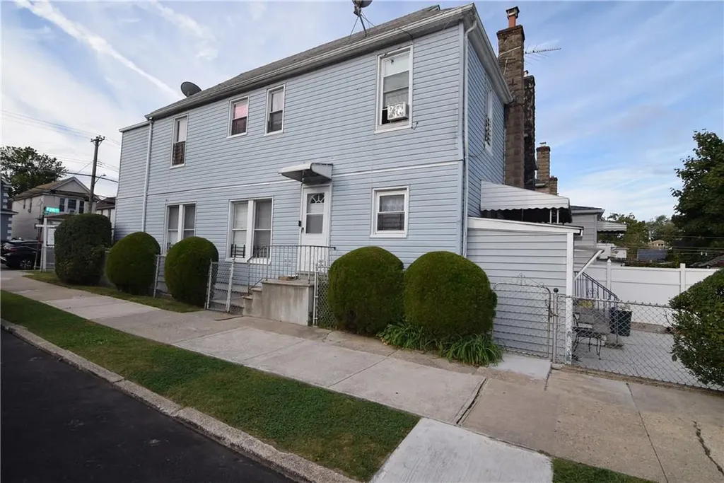 999 E 241st Street Bronx NY 10466