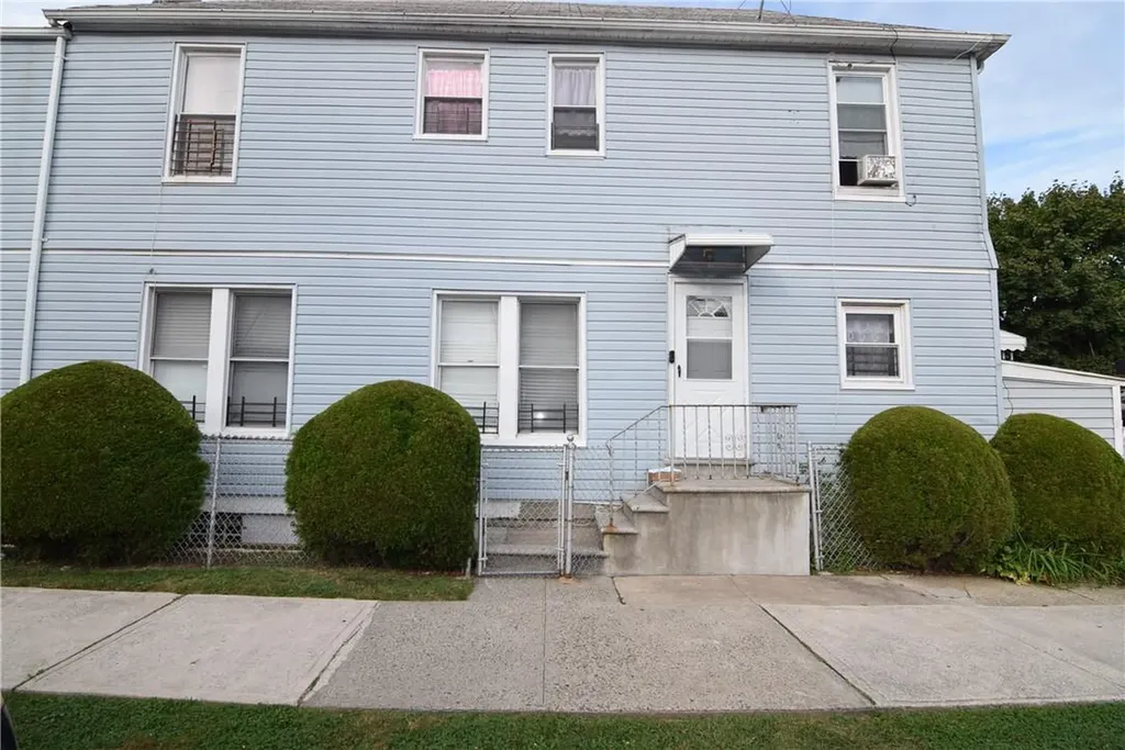 999 E 241st Street Bronx NY 10466