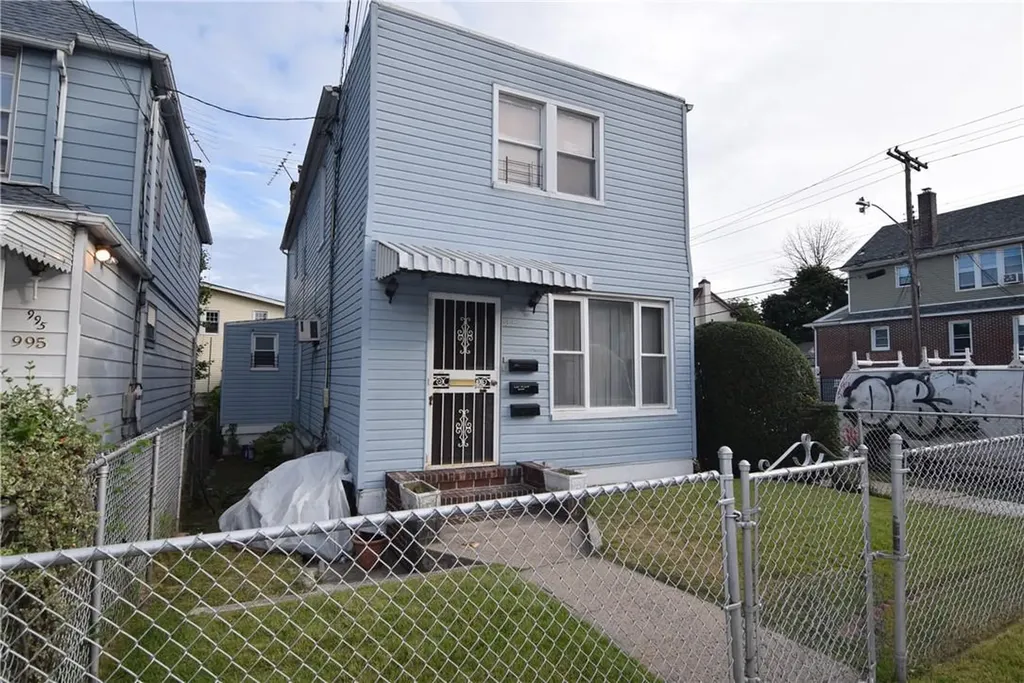 999 E 241st Street Bronx NY 10466