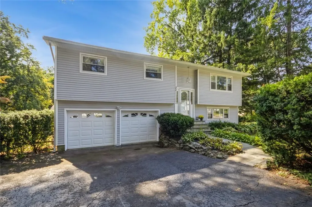 33 Winthrop Drive Cortlandt NY 10567