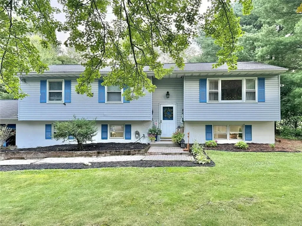 22 Foxwood Drive Newburgh NY 12550