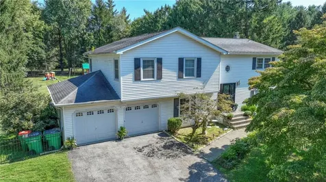 32 Stephen Drive Hopewell Junction NY 12533