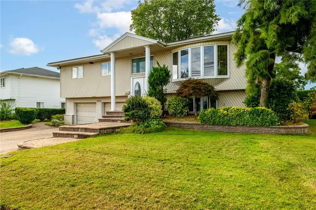 429 Bambrick Street Oceanside NY 11572