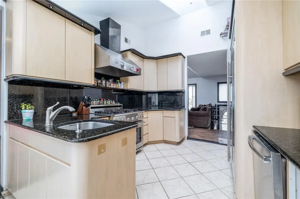 429 Bambrick Street Oceanside NY 11572