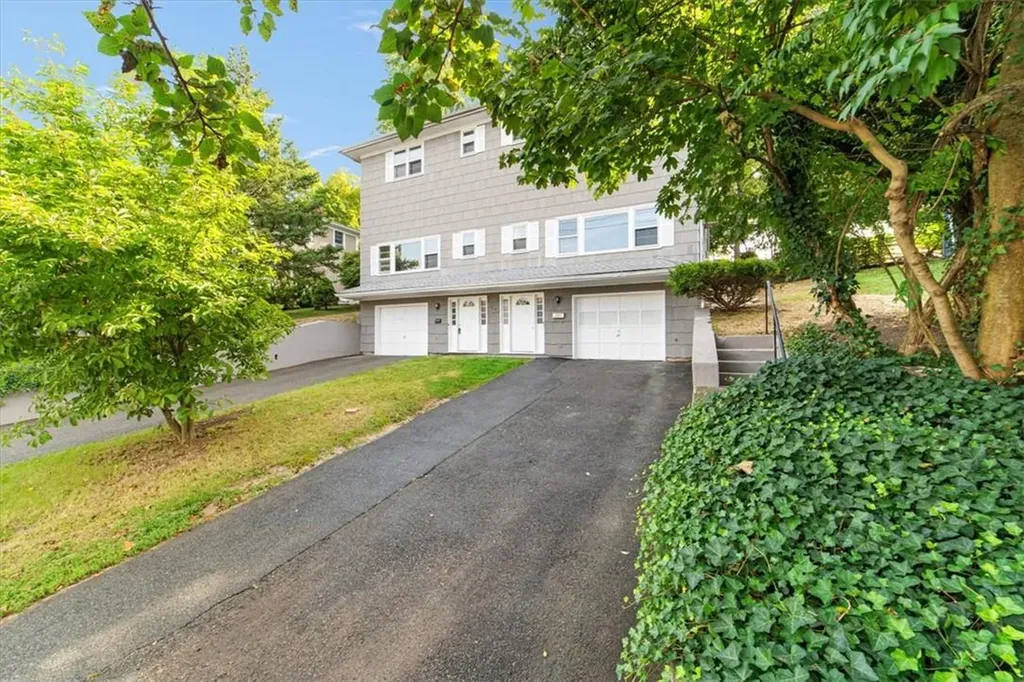 104-a Maple Street Croton-on-hudson NY 10520