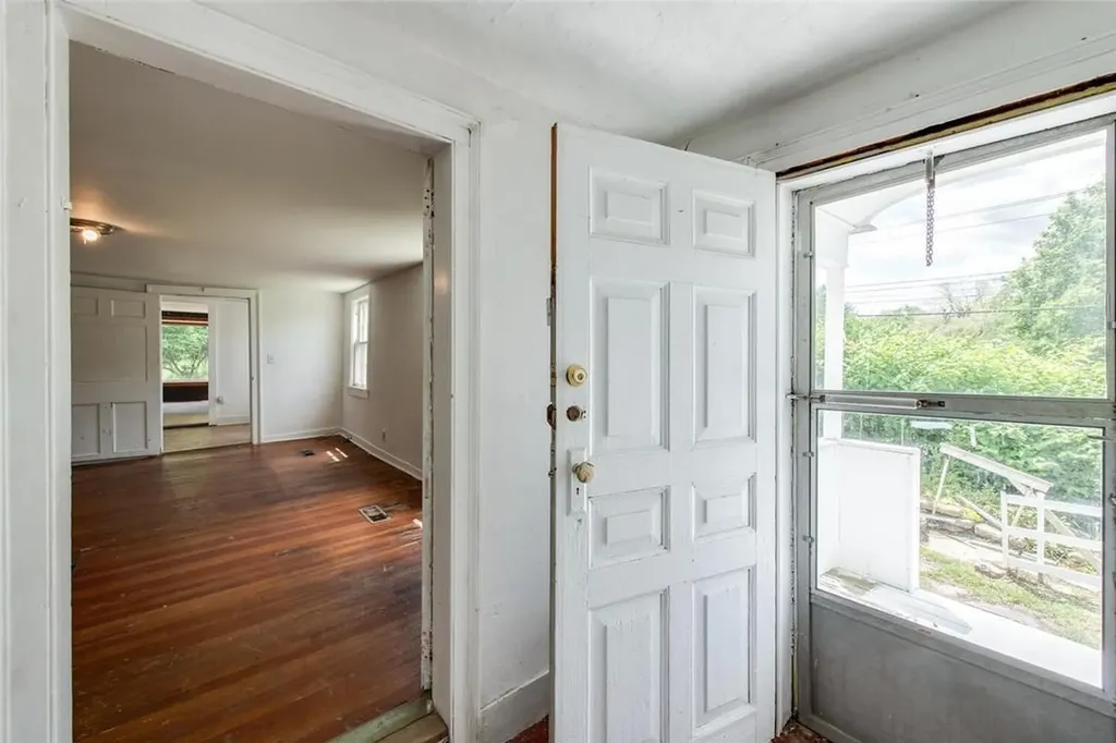 1593 E Noxon Road Lagrangeville NY 12540