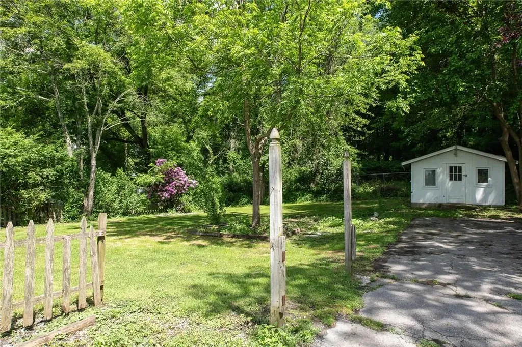 1593 E Noxon Road Lagrangeville NY 12540