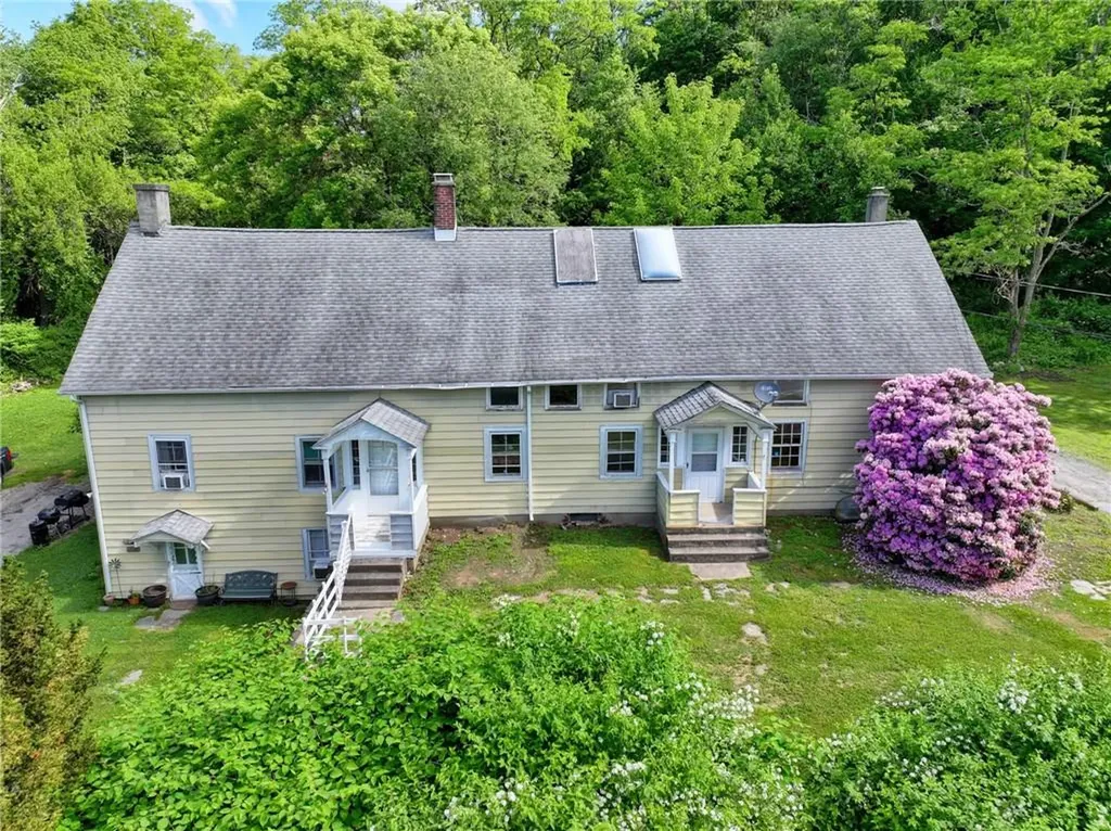 1593 E Noxon Road Lagrangeville NY 12540