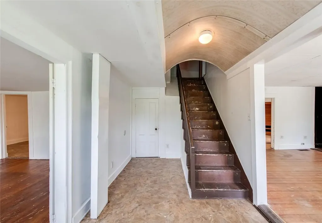 1593 E Noxon Road Lagrangeville NY 12540