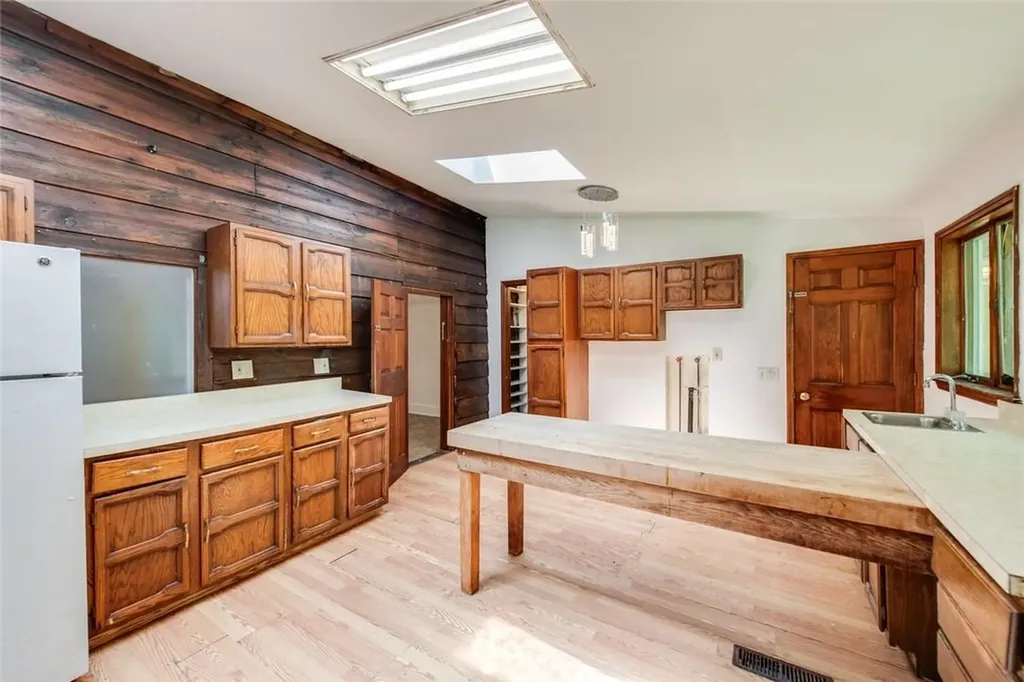 1593 E Noxon Road Lagrangeville NY 12540