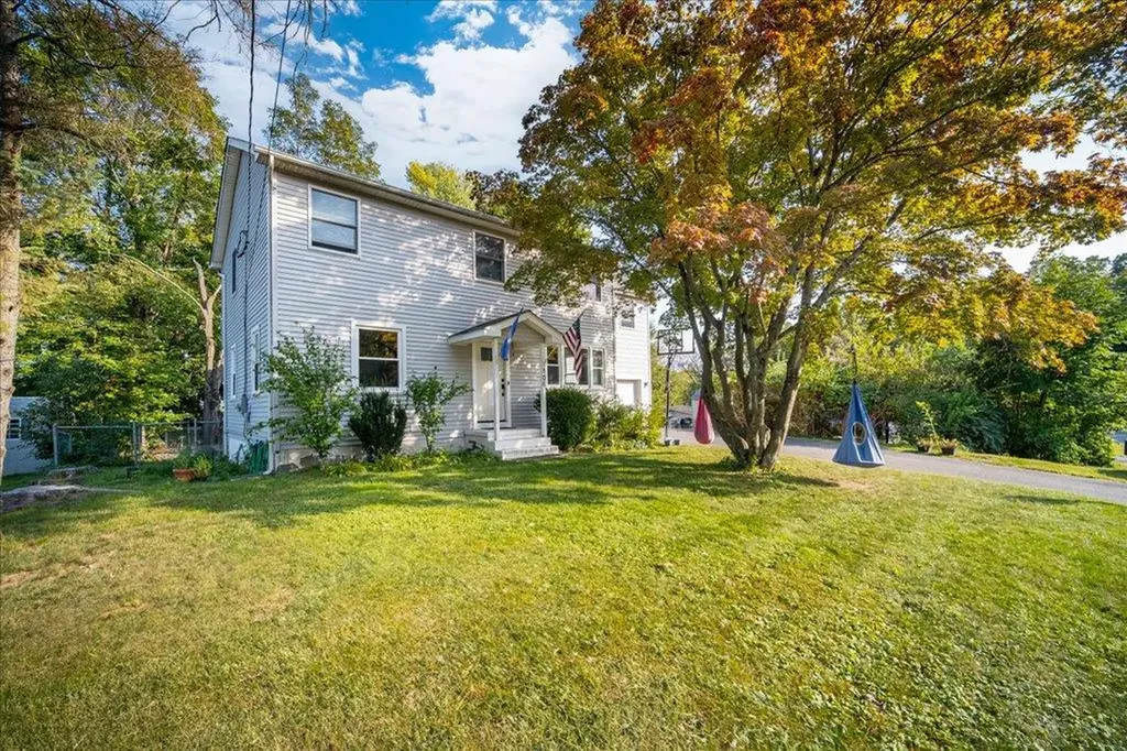 806 Heard Avenue Maybrook NY 12543