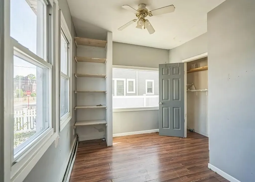 29 Dutchess Street Freeport NY 11520