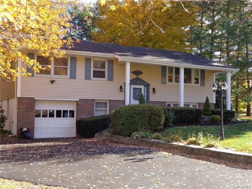 9 Oliver Drive Newburgh NY 12550