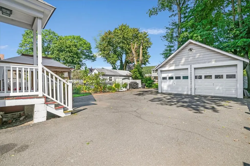 78 E Maple Avenue Suffern NY 10901