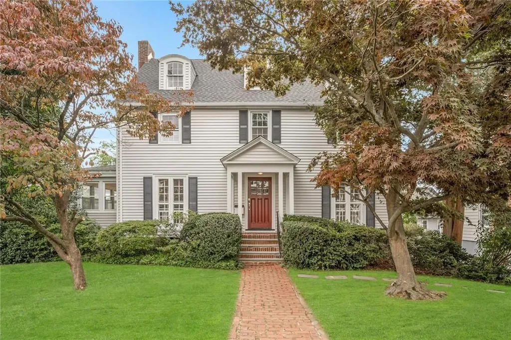 16 Grandview Avenue White Plains NY 10605