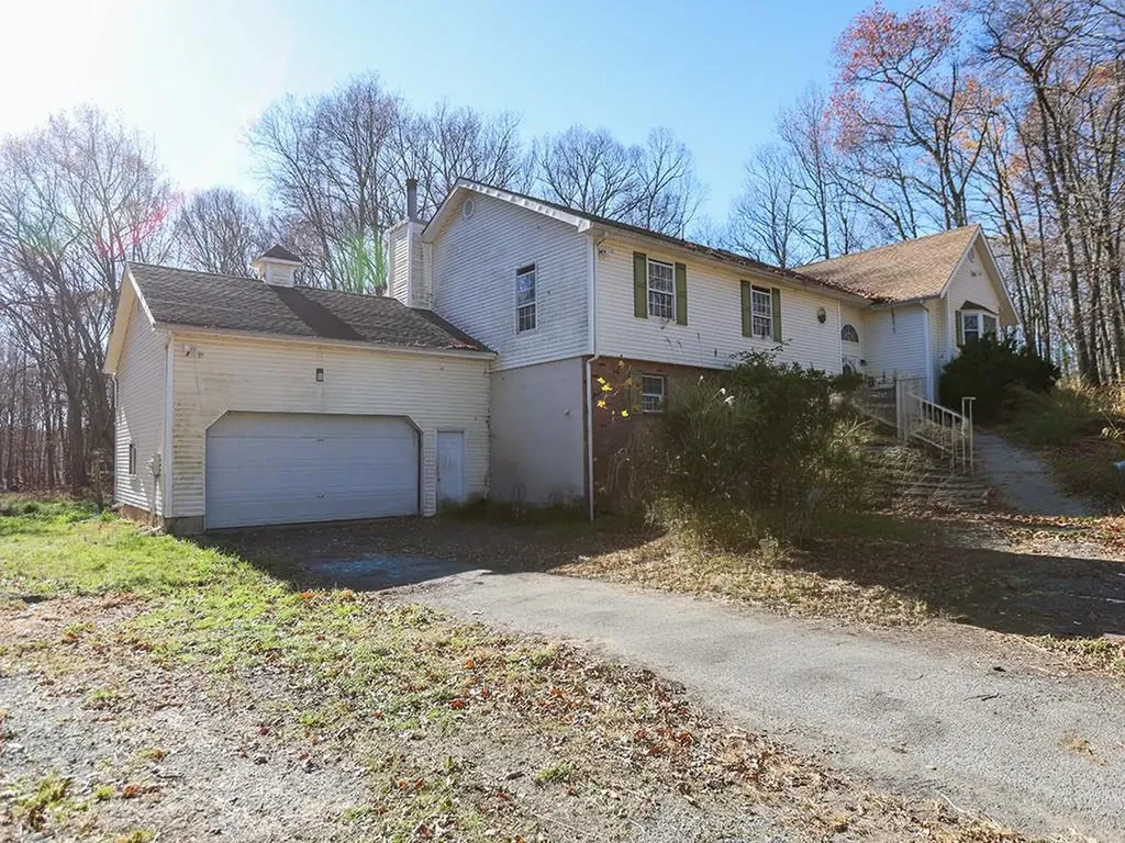 24 Roe Road Bloomingburg NY 12721