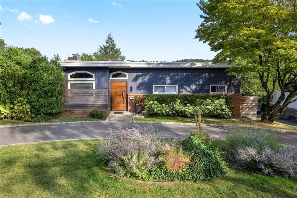 170 Wyndcliffe Road Scarsdale NY 10583