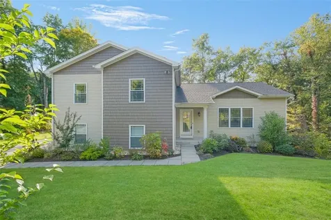 39 Carmine Drive Mahopac NY 10541