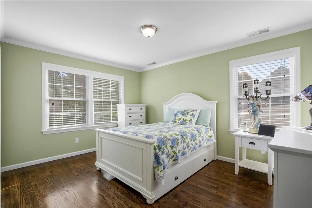 172 Remsen Road Yonkers NY 10710