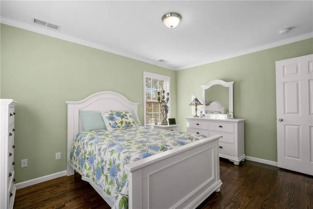 172 Remsen Road Yonkers NY 10710