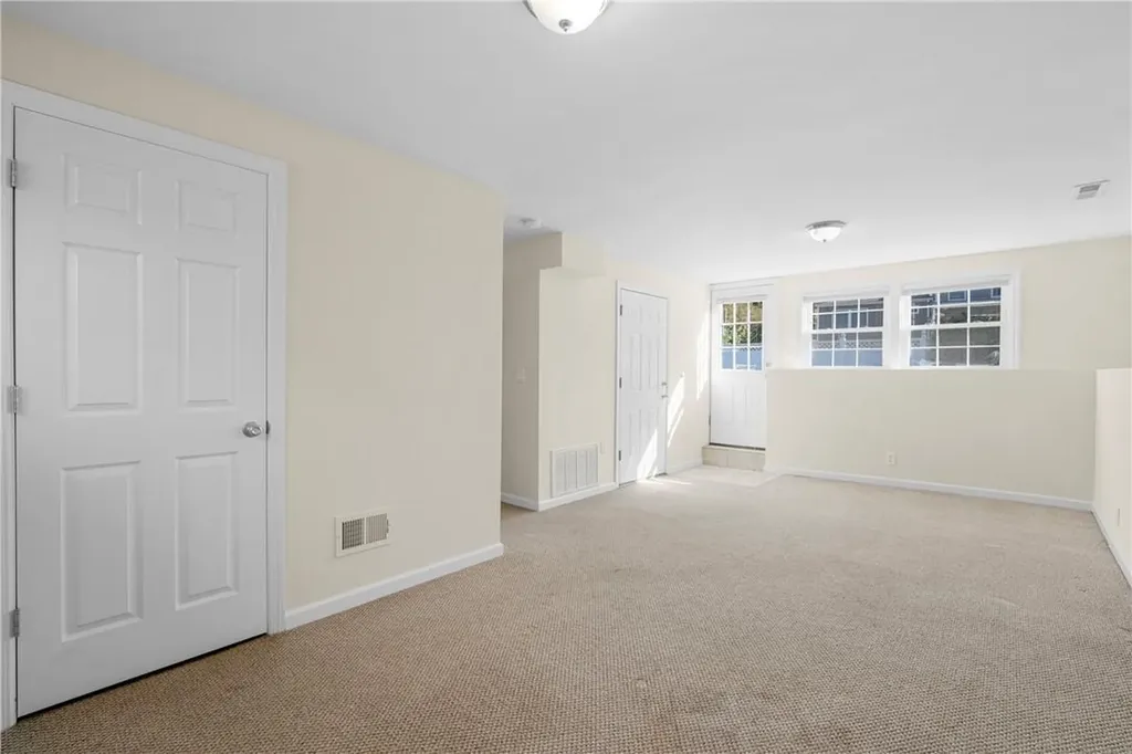 172 Remsen Road Yonkers NY 10710