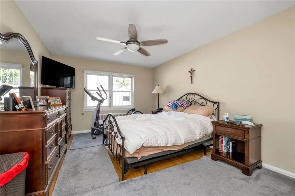 1103 Rhinelander Avenue Bronx NY 10461