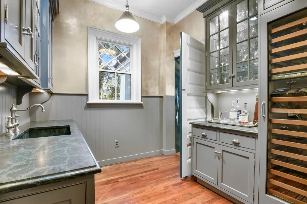 835 Claflin Avenue Mamaroneck NY 10543