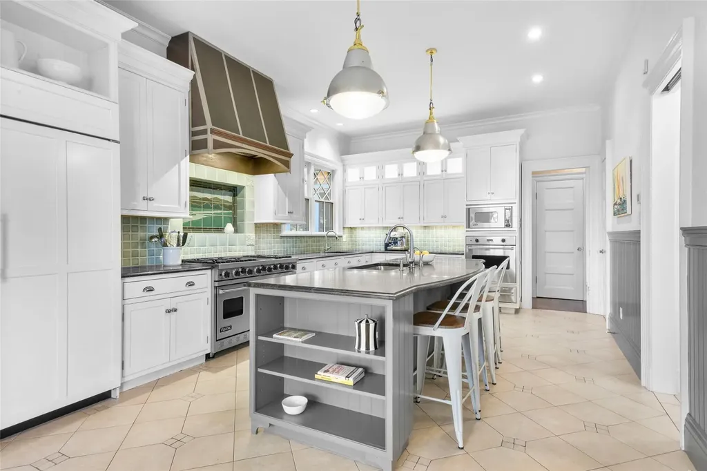 835 Claflin Avenue Mamaroneck NY 10543