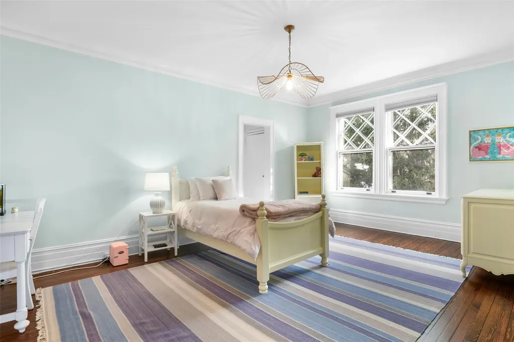 835 Claflin Avenue Mamaroneck NY 10543