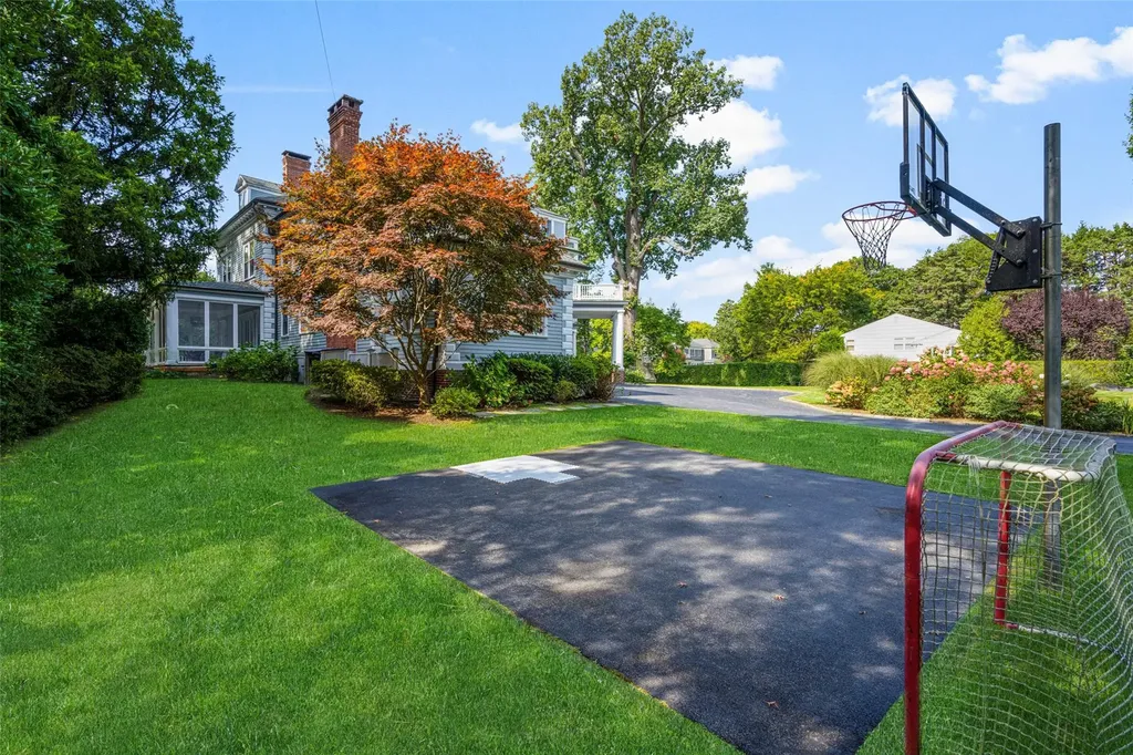 835 Claflin Avenue Mamaroneck NY 10543