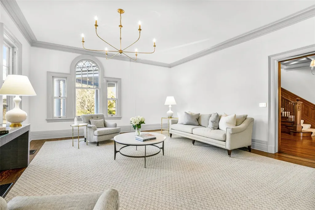 835 Claflin Avenue Mamaroneck NY 10543