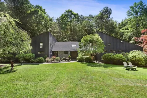 22 Blacksmith Lane Pound Ridge NY 10576