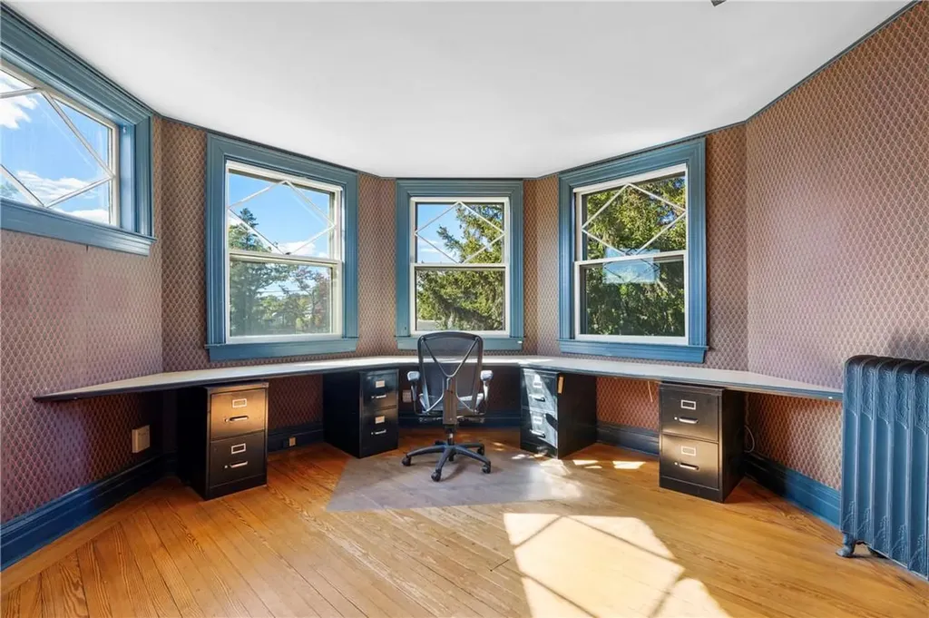 71 Beach Avenue Larchmont NY 10538