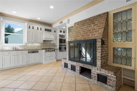 71 Beach Avenue Larchmont NY 10538