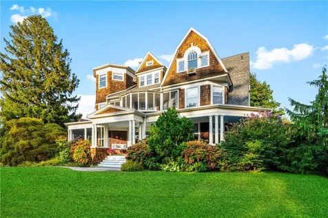 71 Beach Avenue Larchmont NY 10538